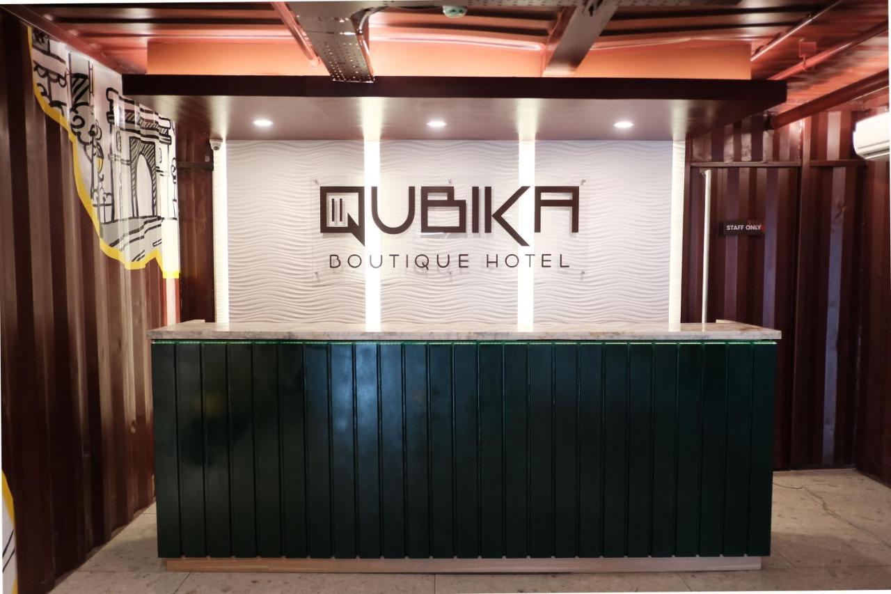 Qubika Boutique Hotel Tangerang Esterno foto